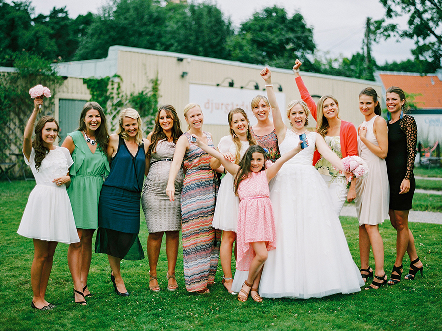 bride and her ladies