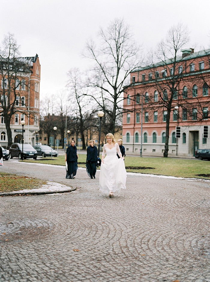 Scandinavian-Winter-Wedding-2BridesPhotography-_0018