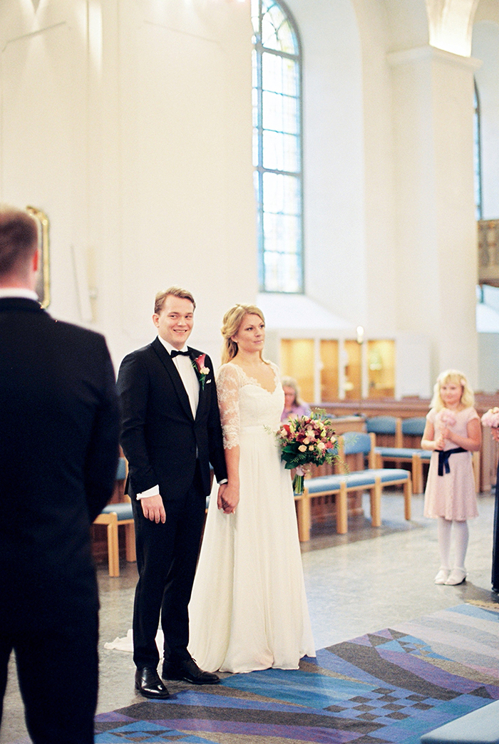 Scandinavian-Winter-Wedding-2BridesPhotography-_0024