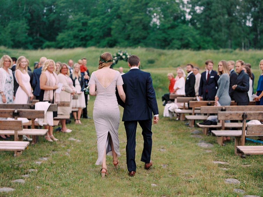 2BridesPhotography_Castle_Ruin_Wedding_Sweden_018