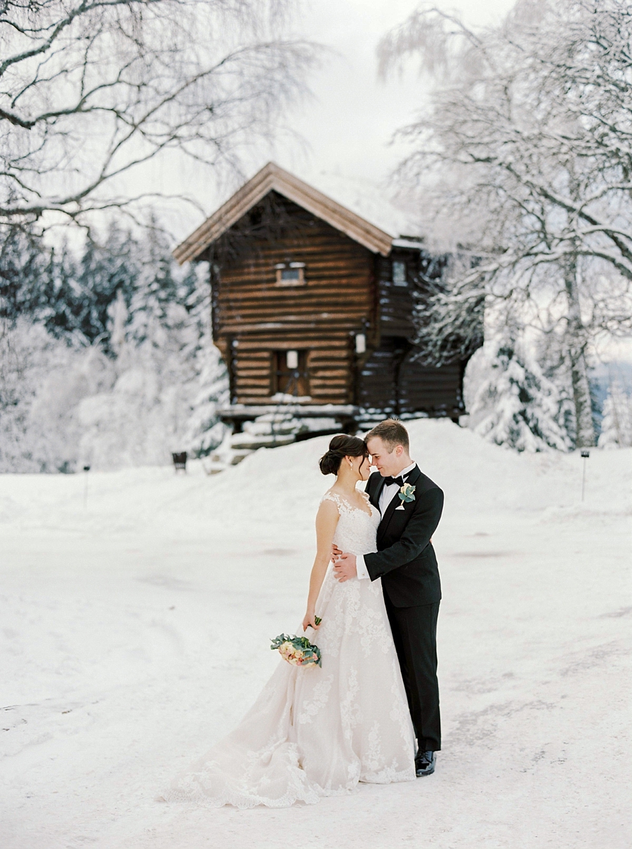 Winter wedding Holmenkollen Norway
