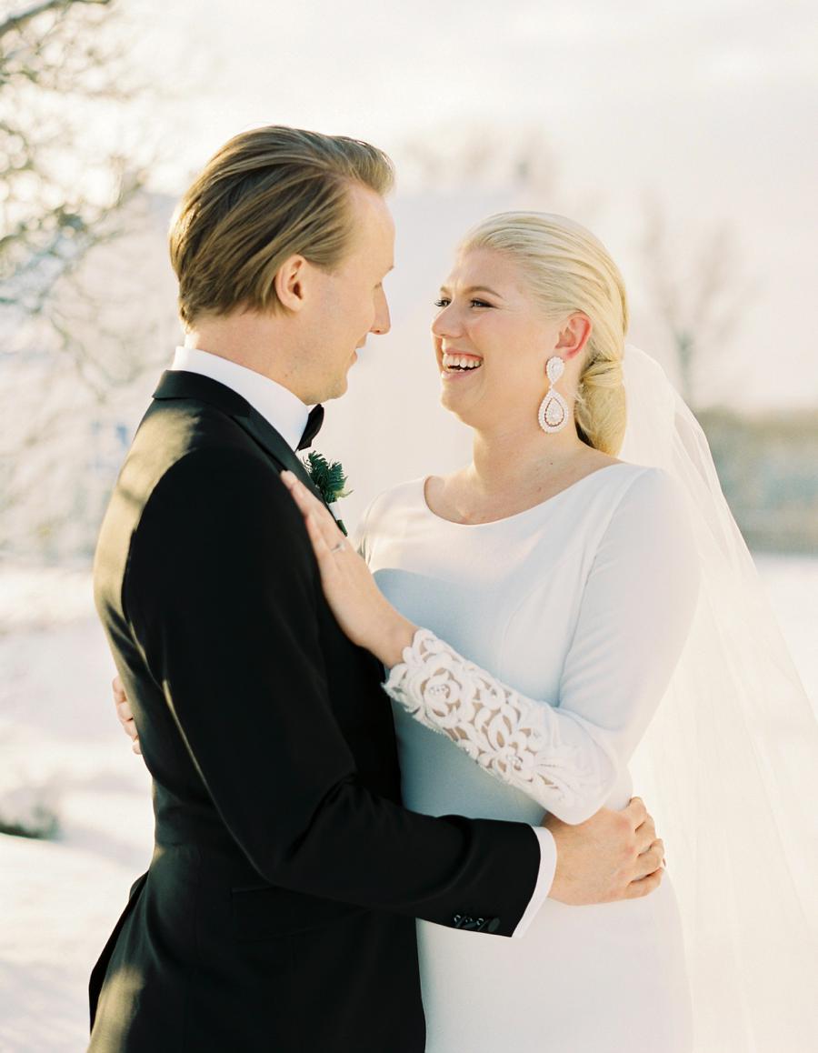 Bride and groom winter wedding stockholm 2 Brides Photography