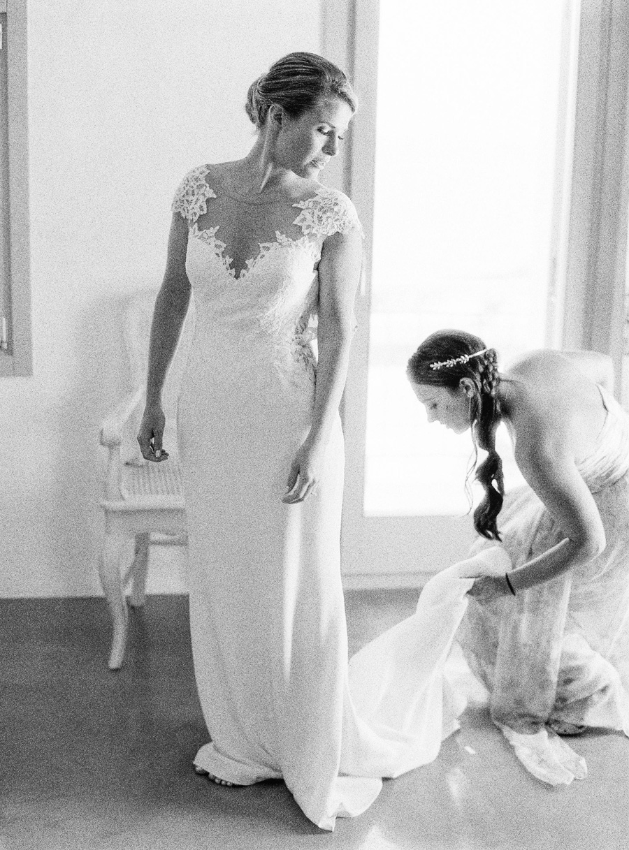 Bridal preparations at Aelia Villa Paros