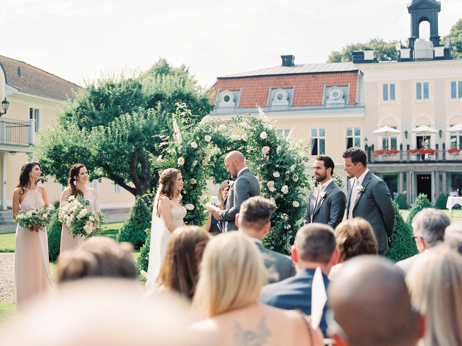 Garden wedding ceremony at Södertuna