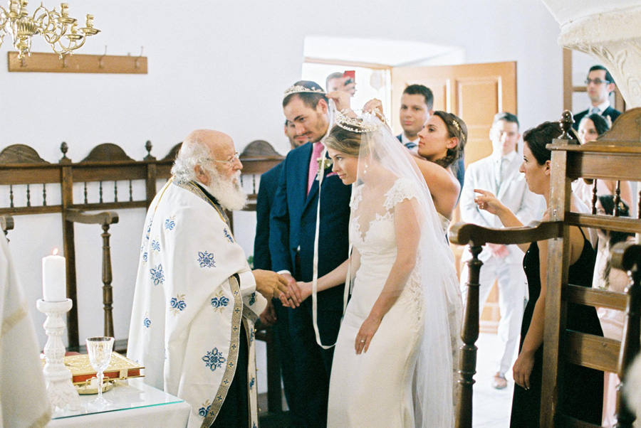 Greek Orthodox chapel wedding in Marpissa Paros