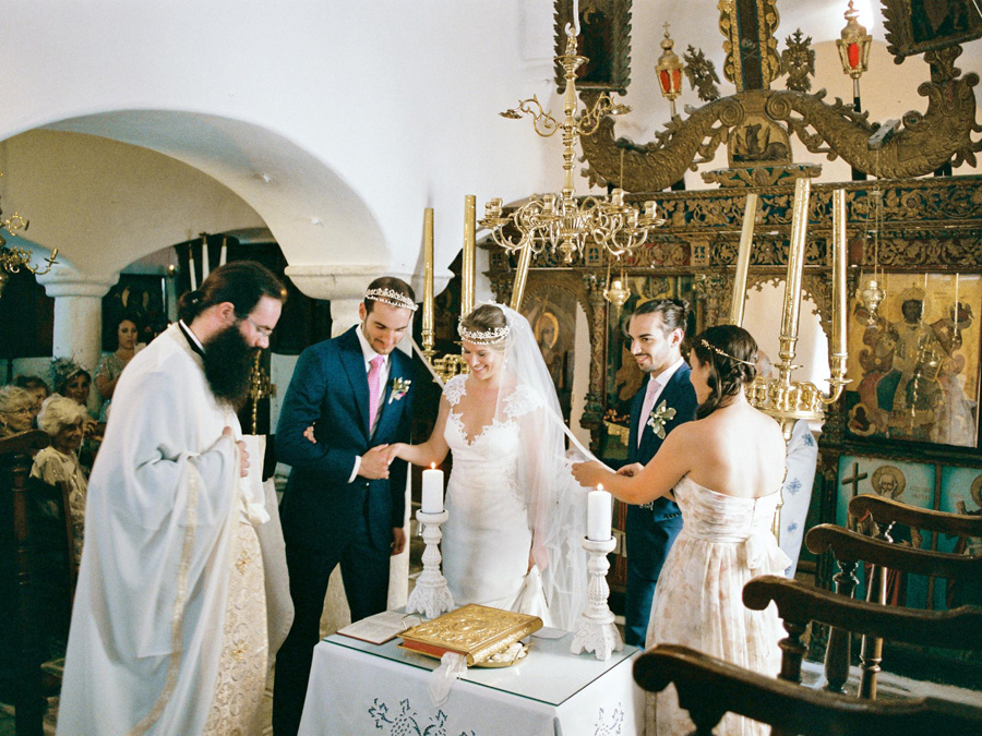 Greek Orthodox chapel wedding in Marpissa Paros