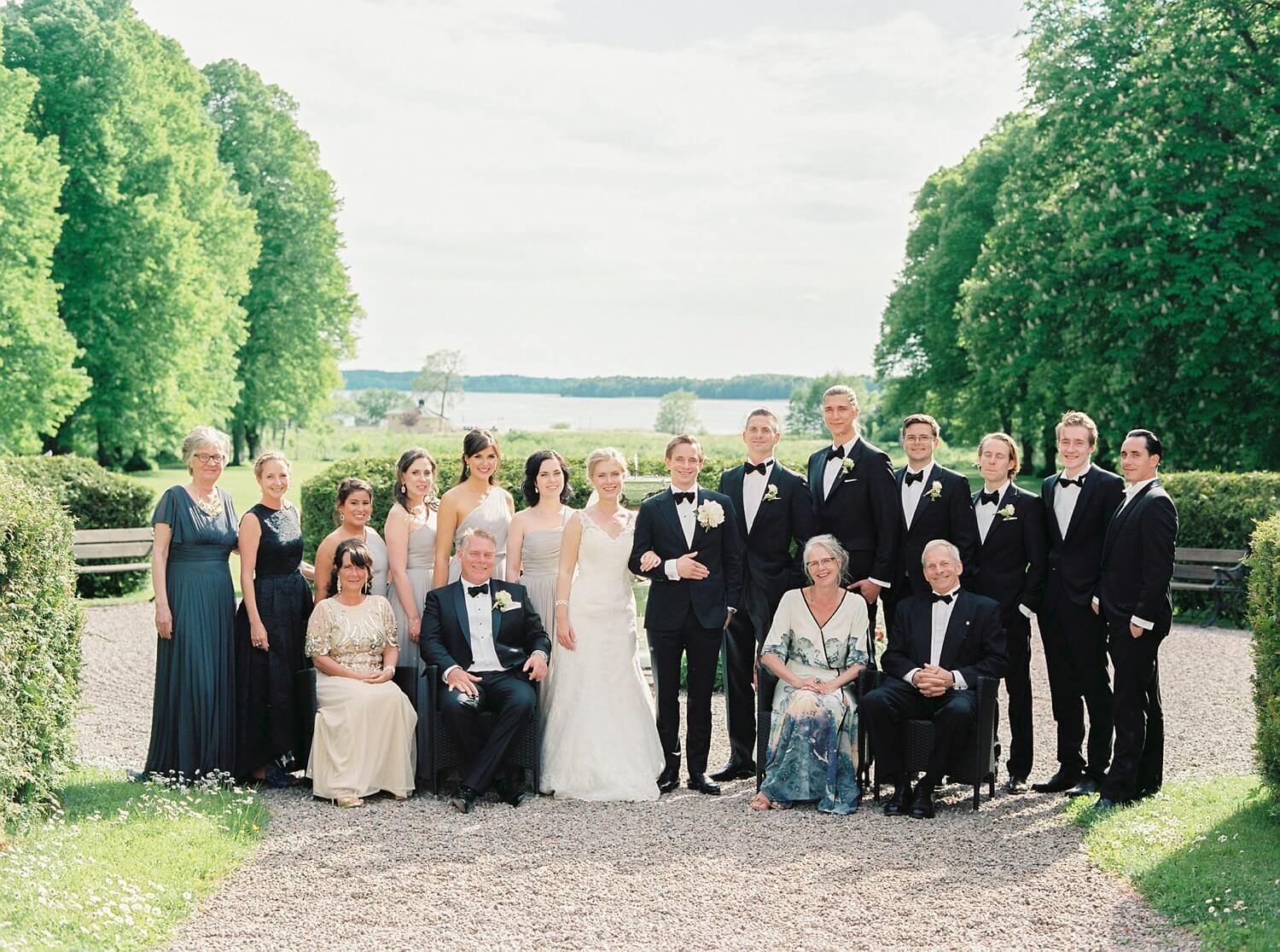 Extended family photo Swedish Midsummer wedding Rånäs Slott